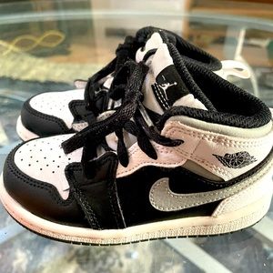 Air Jordan 1’s Black/White/Gray